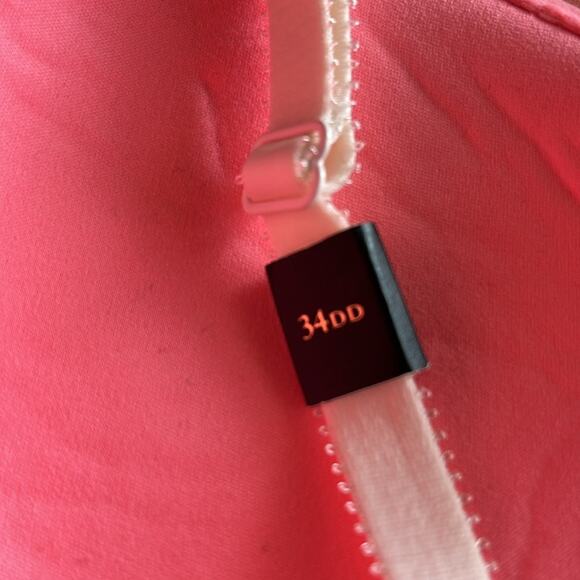 Victoria’s Secret Dream Angels Lined Bra Pink Lace Jeweled Underwire Size 34DD - Picture 6 of 7